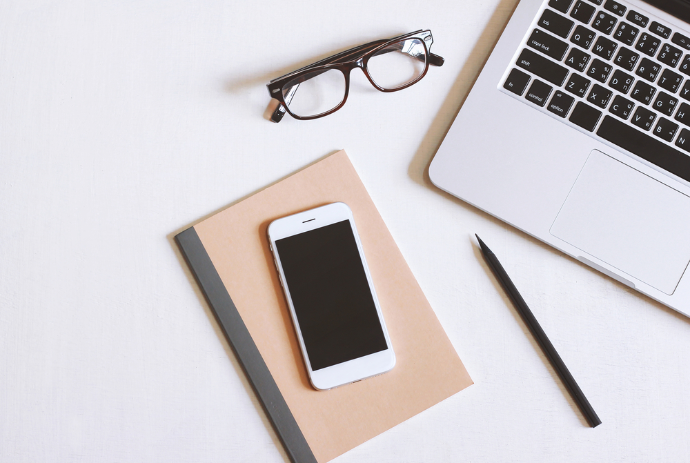 The Link Between Digital Devices and Dry Eye: Tips for Relief